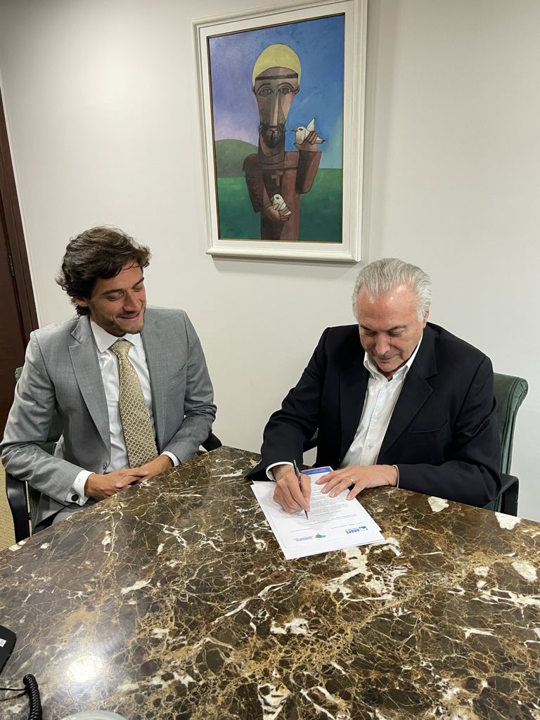 Vice-presidente da República, Michel Temer destaca projeto do Criciúma -  Lance!